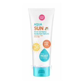 Легкая нежирная солнцезащитная сыворотка для тела SPF50 PA+++ 138 мл.  Karmart Cathy Doll Aqua Sun Non Greasy Body Sun Serum SPF50 PA+++ 138 ml.